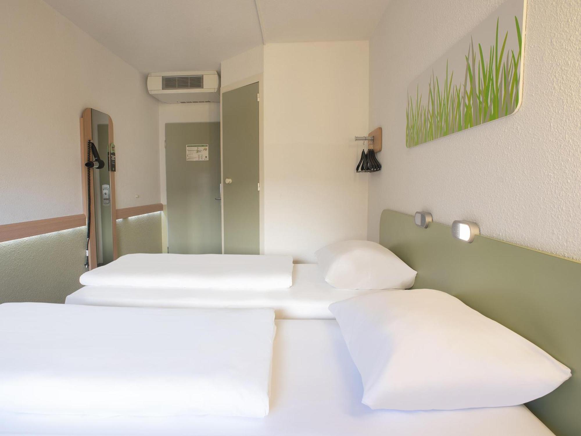B&B Hotel Rostock-Broderstorf Luaran gambar